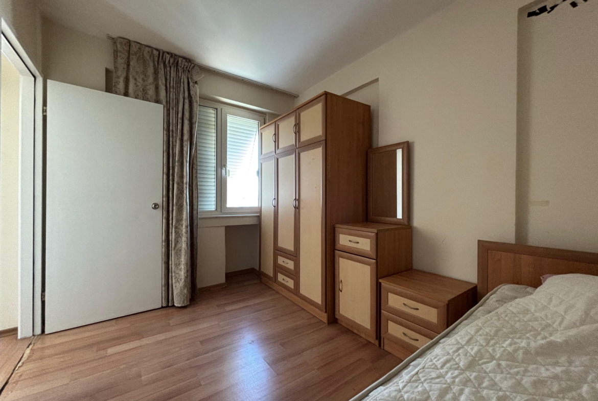 FENER MAHALLESİ MERKEZİ KONUMDA EŞYALI KİRALIK 1+1 DAİRE
