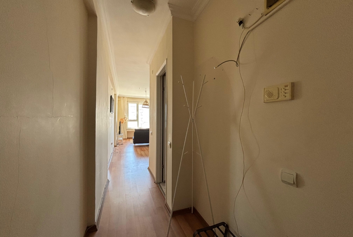 FENER MAHALLESİ MERKEZİ KONUMDA EŞYALI KİRALIK 1+1 DAİRE