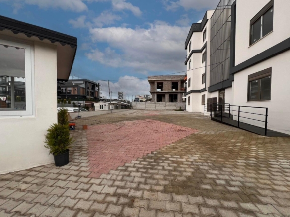 ALTİNTASDA 2+1 BAHÇE KATI SATILIK