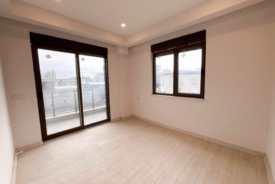 ALTİNTASDA 2+1 BAHÇE KATI SATILIK