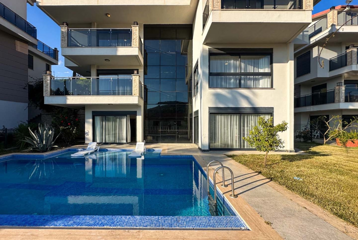 DENİZ MANZARALI ALANYA KARGICAKTA VATANDAŞLIĞA UYGUN 6+2 VİLLA