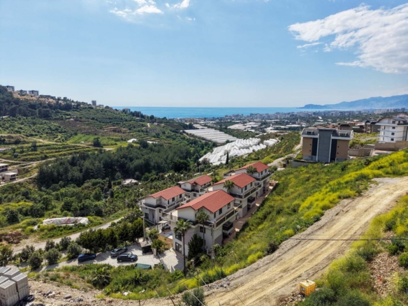 DENİZ MANZARALI ALANYA KARGICAKTA VATANDAŞLIĞA UYGUN 6+2 VİLLA