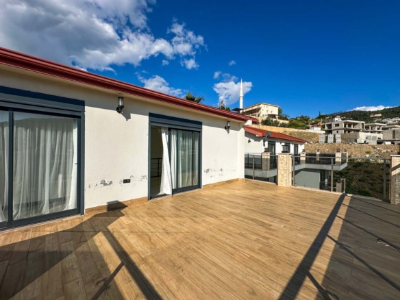 DENİZ MANZARALI ALANYA KARGICAKTA VATANDAŞLIĞA UYGUN 6+2 VİLLA