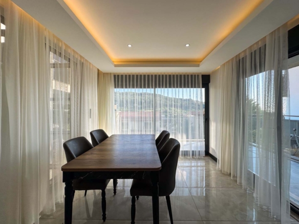 DENİZ MANZARALI ALANYA KARGICAKTA VATANDAŞLIĞA UYGUN 6+2 VİLLA