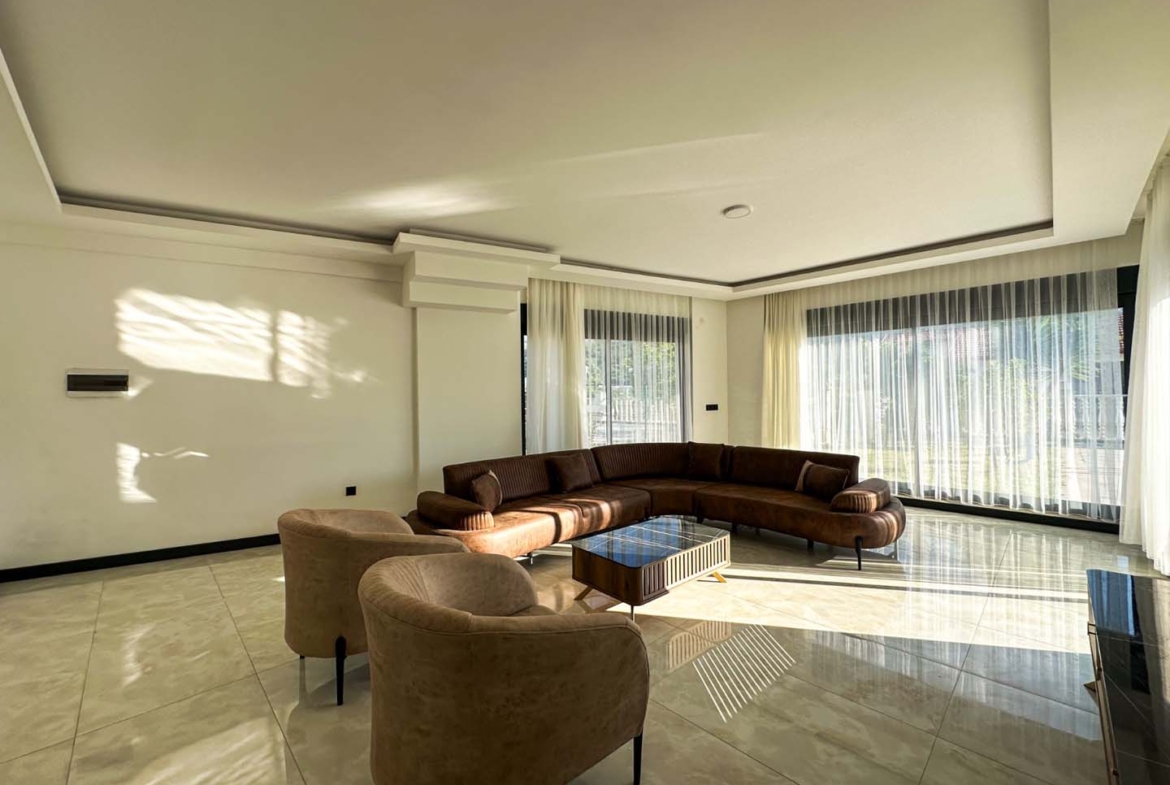 DENİZ MANZARALI ALANYA KARGICAKTA VATANDAŞLIĞA UYGUN 6+2 VİLLA