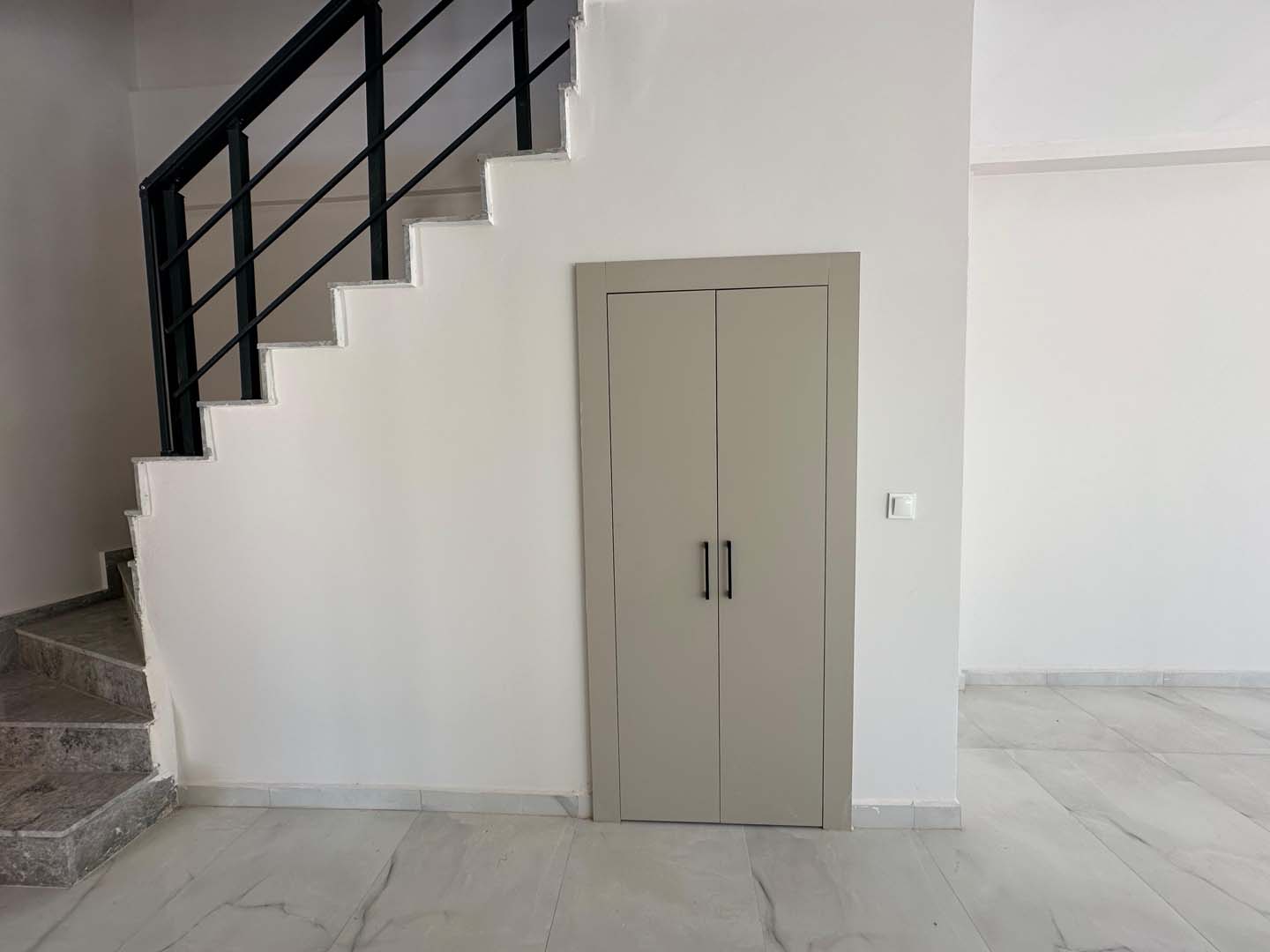 WhatsApp Image 2026-05-18 at 19.30.21 (3) Döşemealtı Altınkale de Özel Havuzlu Lüks Villa Sitesi