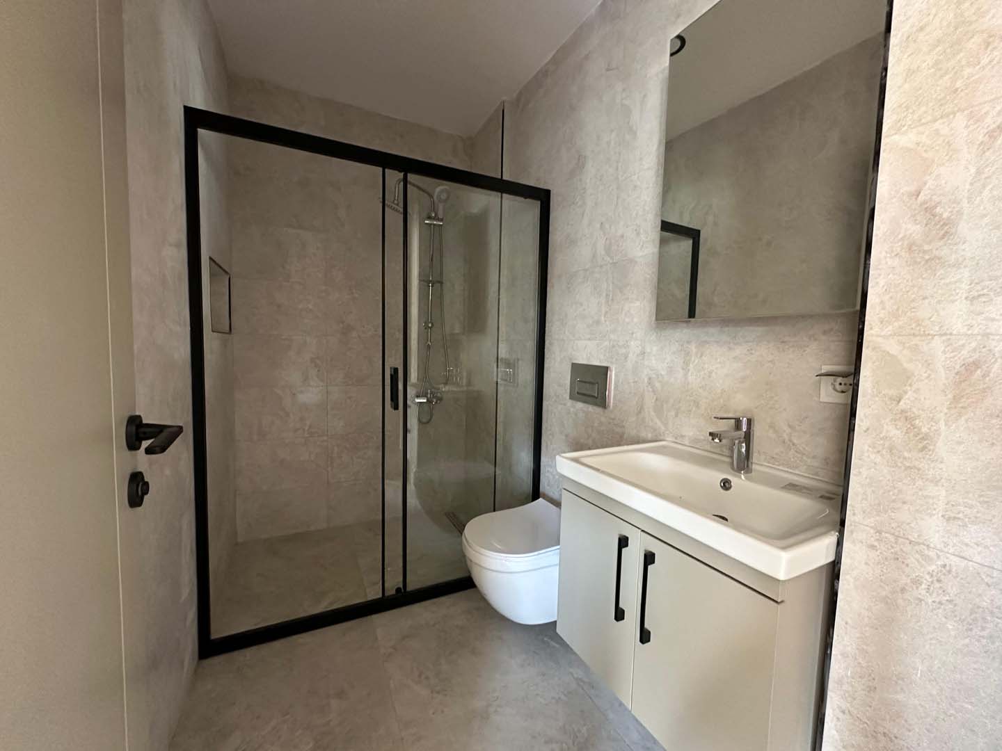 WhatsApp Image 2026-05-18 at 19.30.24 (11) Döşemealtı Altınkale de Özel Havuzlu Lüks Villa Sitesi