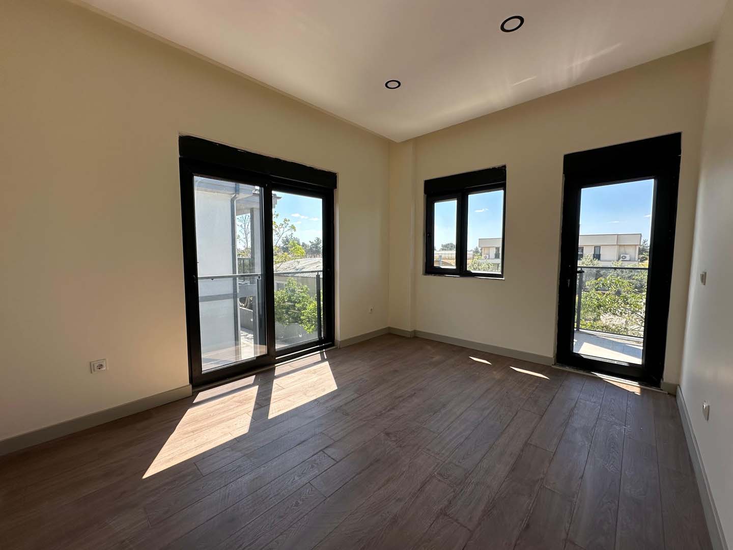 WhatsApp Image 2026-05-18 at 19.30.24 (15) Döşemealtı Altınkale de Özel Havuzlu Lüks Villa Sitesi