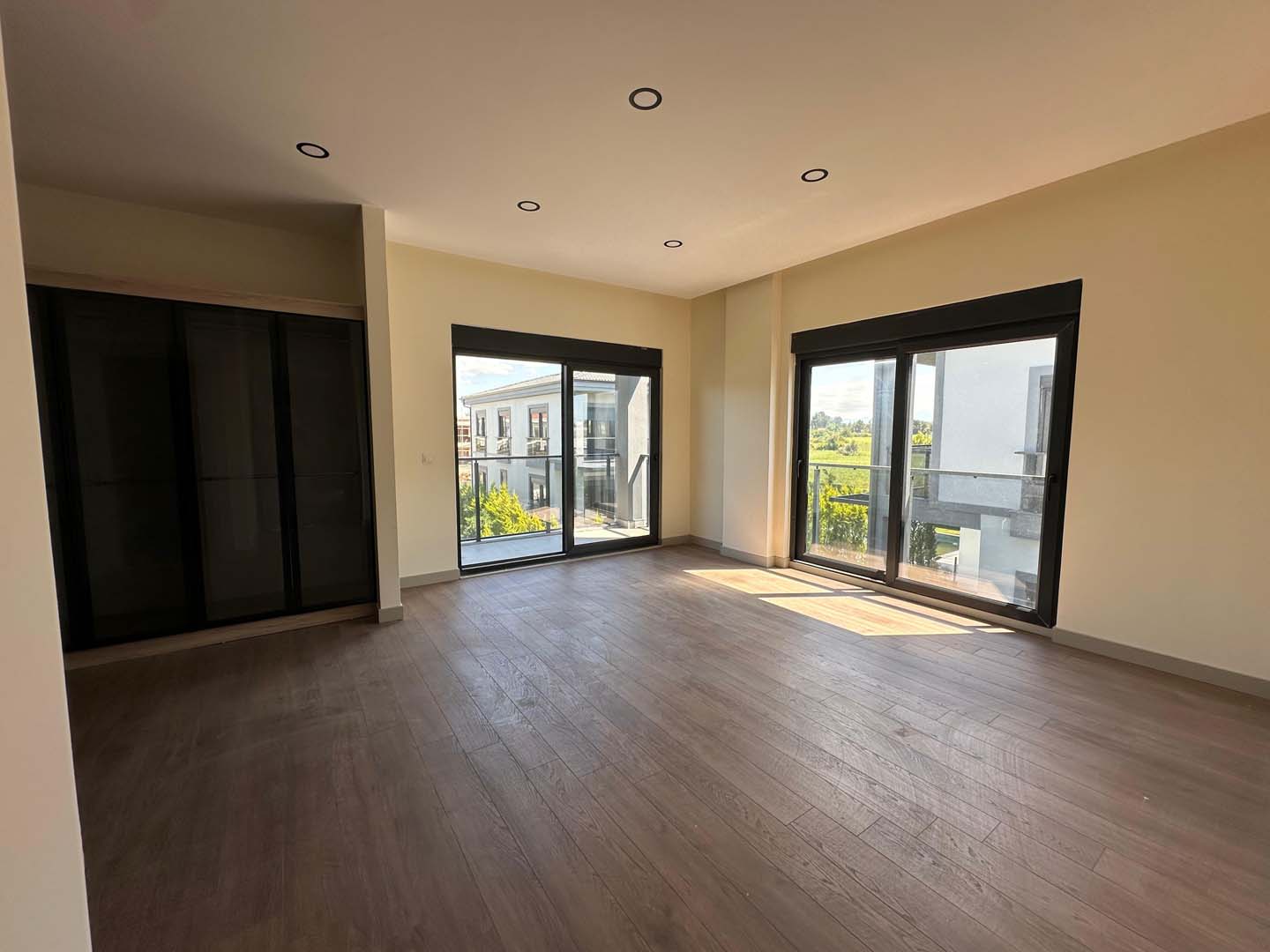 WhatsApp Image 2026-05-18 at 19.30.24 (6) Döşemealtı Altınkale de Özel Havuzlu Lüks Villa Sitesi