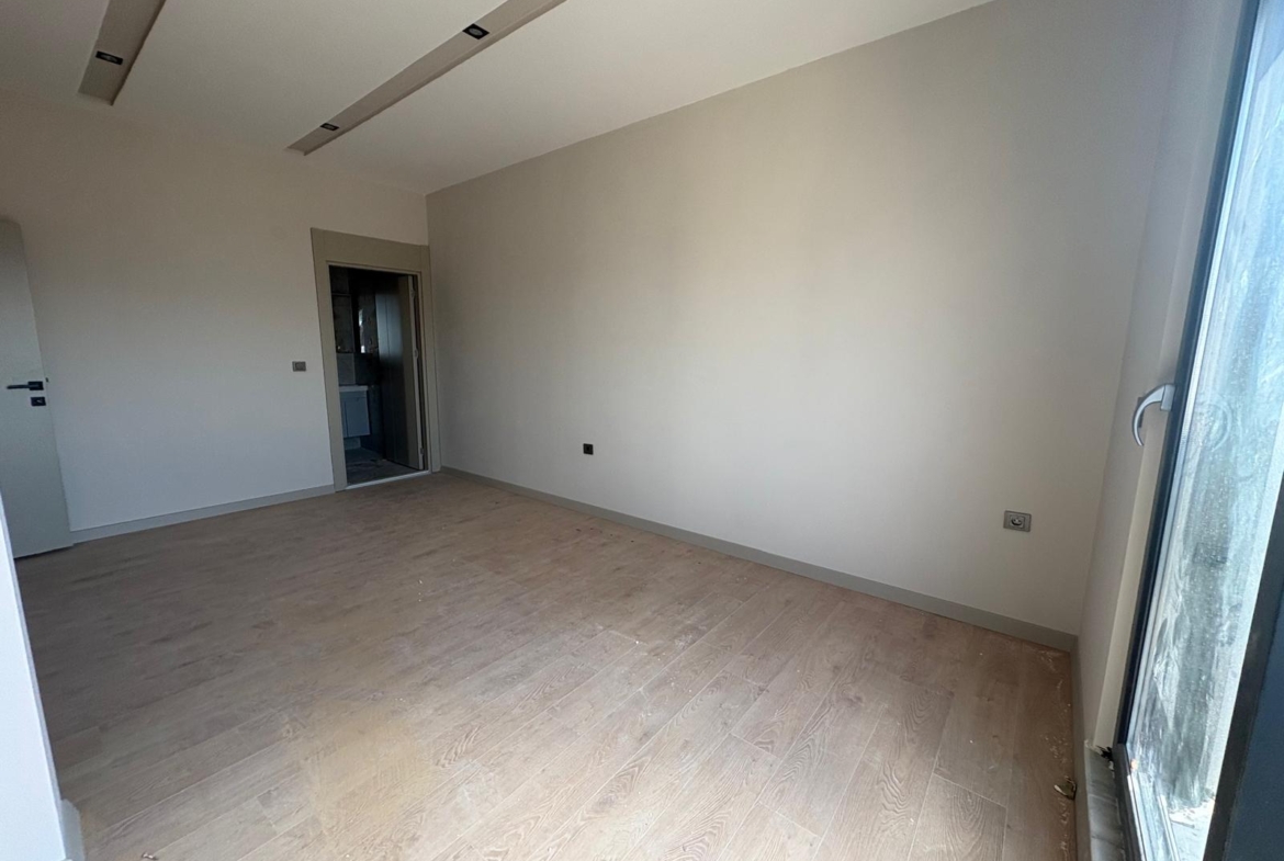 Muratpaşa Varlık Mahallesi’nde Satılık Lüks 3+1 Sıfır Yerden Isıtmalı Dubleks Daire