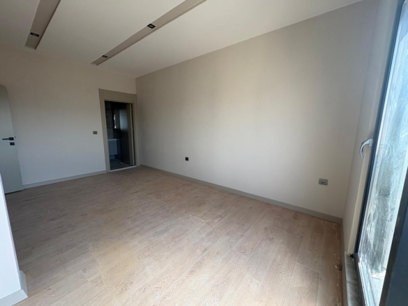 Muratpaşa Varlık Mahallesi’nde Satılık Lüks 3+1 Sıfır Yerden Isıtmalı Dubleks Daire