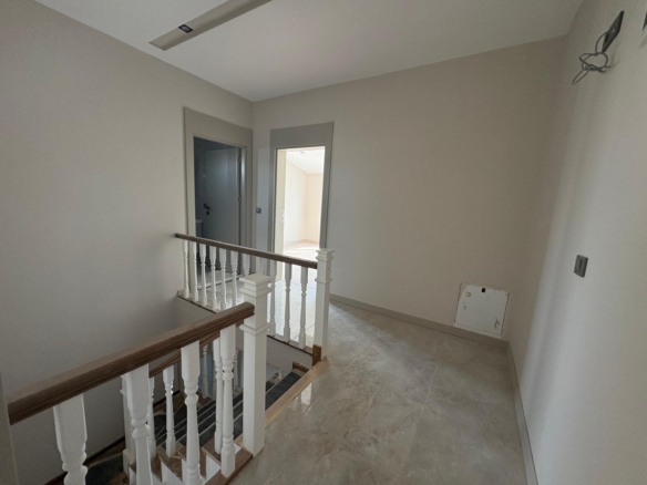 Muratpaşa Varlık Mahallesi’nde Satılık Lüks 3+1 Sıfır Yerden Isıtmalı Dubleks Daire