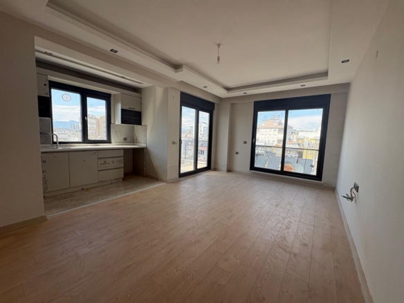 Muratpaşa Varlık Mahallesi’nde Satılık Lüks 3+1 Sıfır Yerden Isıtmalı Dubleks Daire