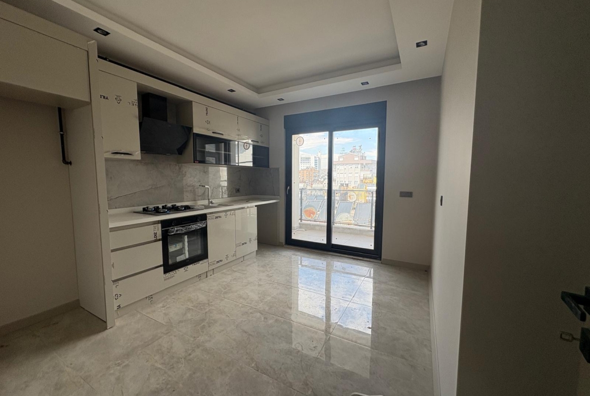 Muratpaşa Varlık Mahallesi’nde Satılık Lüks 3+1 Sıfır Yerden Isıtmalı Dubleks Daire
