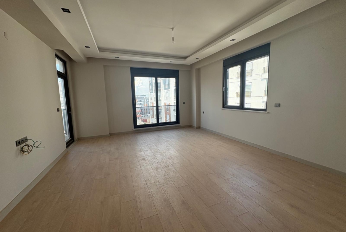 Muratpaşa Varlık Mahallesi’nde Satılık Lüks 3+1 Sıfır Yerden Isıtmalı Dubleks Daire