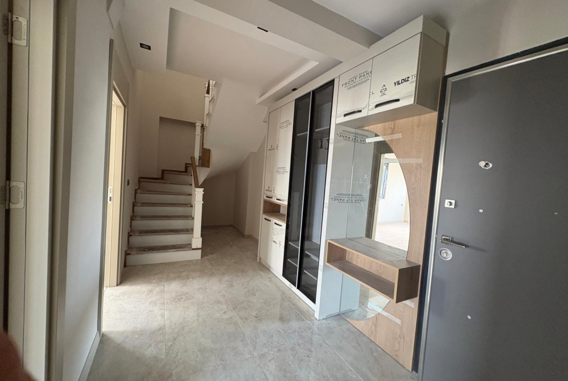 Muratpaşa Varlık Mahallesi’nde Satılık Lüks 3+1 Sıfır Yerden Isıtmalı Dubleks Daire