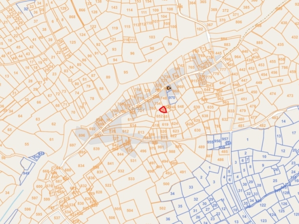 ANTALYA-Elmalı ,Köy içi imarlı ve Tapusuna Ev işlenmiş 910 m²