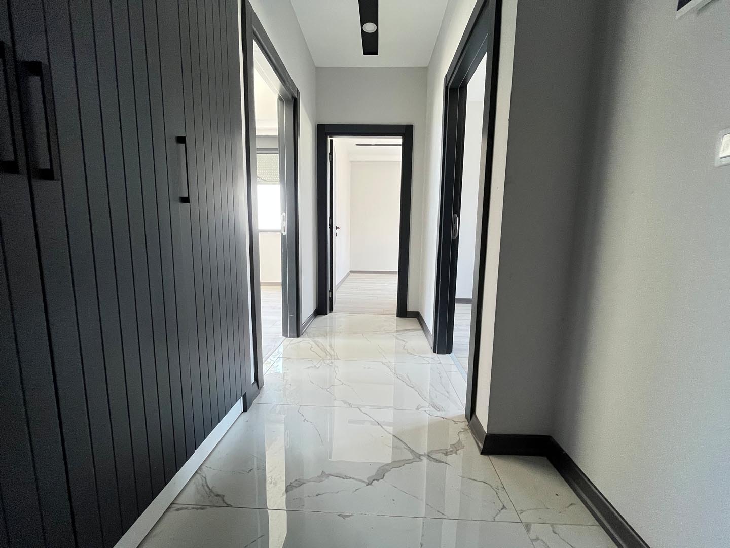 Antalya Altıntaş Sea Garden Sitesinde Yatırım Fırsatı Satılık 2+1 Havuzlu ve Bahçeli Daire