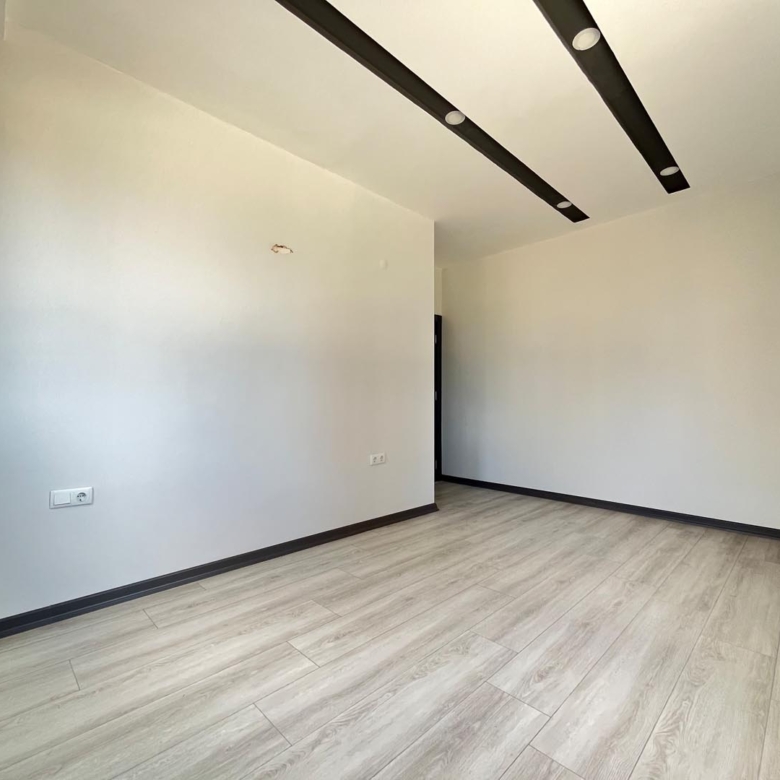 Antalya Altıntaş Sea Garden Sitesinde Yatırım Fırsatı Satılık 2+1 Havuzlu ve Bahçeli Daire