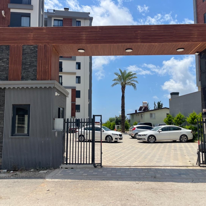 Antalya Altıntaş Sea Garden Sitesinde Yatırım Fırsatı Satılık 2+1 Havuzlu ve Bahçeli Daire