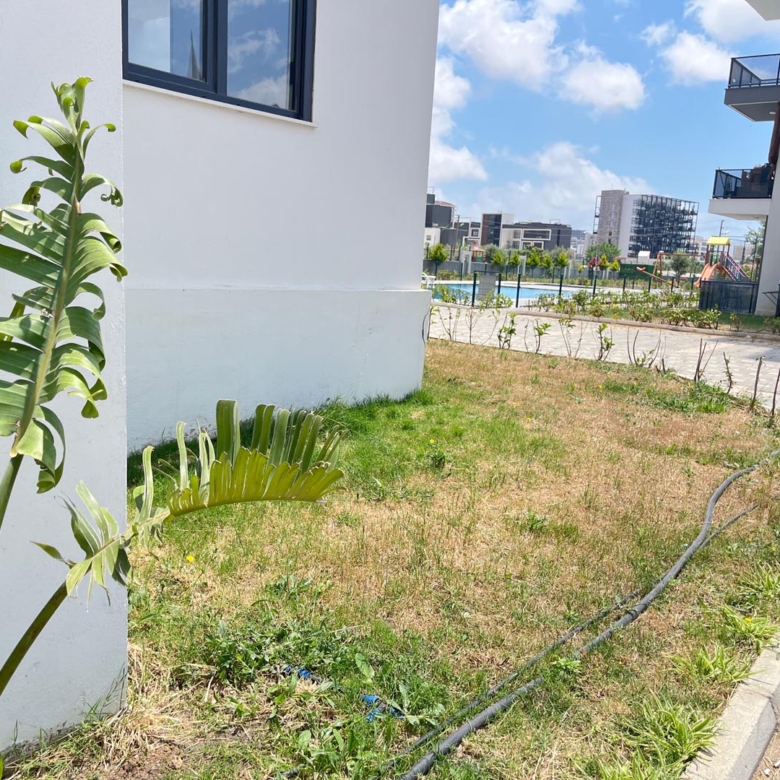 Antalya Altıntaş Sea Garden Sitesinde Yatırım Fırsatı Satılık 2+1 Havuzlu ve Bahçeli Daire