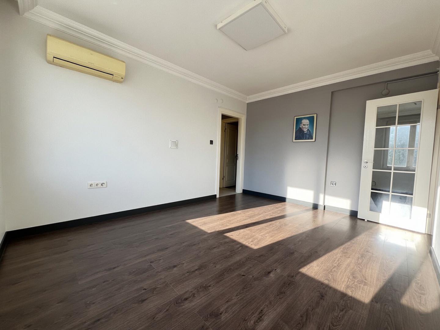 ŞİRİNYALI İSMET GÖKŞEN CD. TABELA DEĞERLİ MUVAFAKATLI OFİS