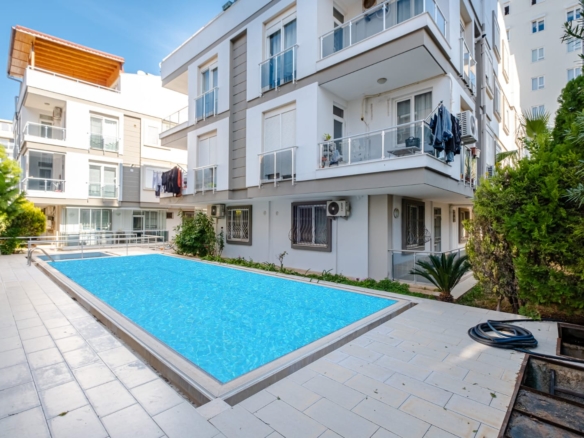 Güzeloba Anadolu Hastanesi Arkası, Havuzlu Sitede Lüks 2+1 Kiral