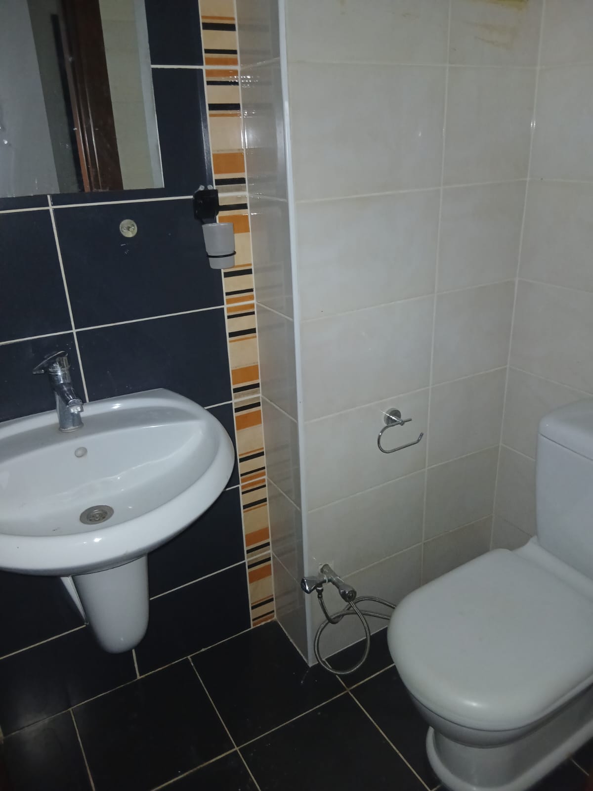 Güzeloba Anadolu Hastanesi Arkası, Havuzlu Sitede Lüks 2+1 Kiral