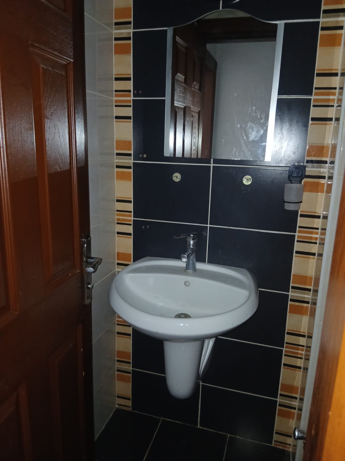 Güzeloba Anadolu Hastanesi Arkası, Havuzlu Sitede Lüks 2+1 Kiral