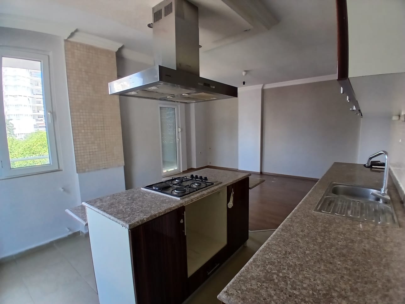 Güzeloba Anadolu Hastanesi Arkası, Havuzlu Sitede Lüks 2+1 Kiral