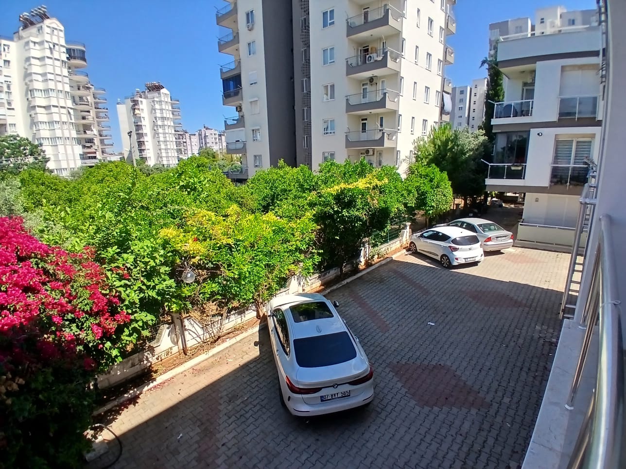 Güzeloba Anadolu Hastanesi Arkası, Havuzlu Sitede Lüks 2+1 Kiral