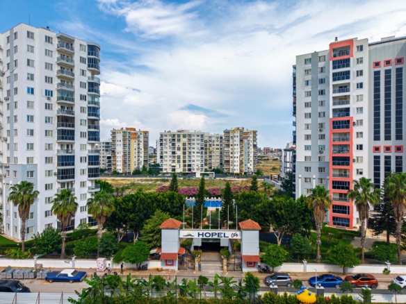 Antalya Aksu Altıntaş Hopel City’de Satılık Geniş ve Modern 3+1 Lüks Daire