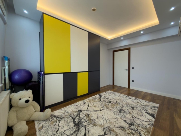 Antalya Aksu Altıntaş Hopel City’de Satılık Geniş ve Modern 3+1 Lüks Daire