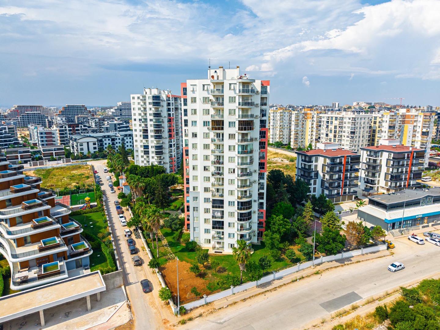 Antalya Aksu Altıntaş Hopel City’de Satılık Geniş ve Modern 3+1 Lüks Daire