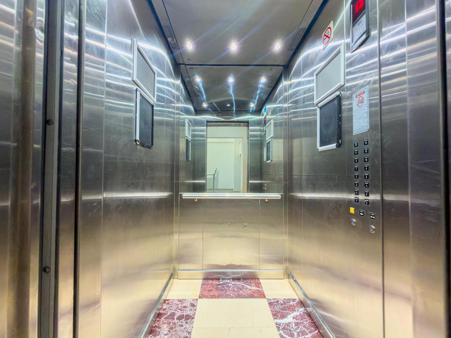 Antalya Aksu Altıntaş Hopel City’de Satılık Geniş ve Modern 3+1 Lüks Daire