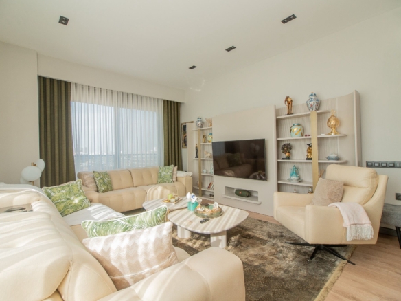 Antalya Altıntaş Allure Sitesi’nde Satılık Geniş Teraslı ve Lüks 2+1 Daire
