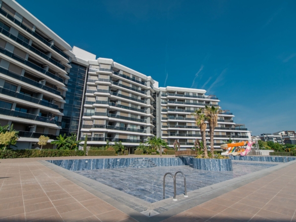 Antalya Altıntaş Allure Sitesi’nde Satılık Geniş Teraslı ve Lüks 2+1 Daire