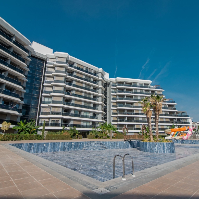 Antalya Altıntaş Allure Sitesi’nde Satılık Geniş Teraslı ve Lüks 2+1 Daire