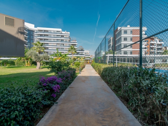 Antalya Altıntaş Allure Sitesi’nde Satılık Geniş Teraslı ve Lüks 2+1 Daire