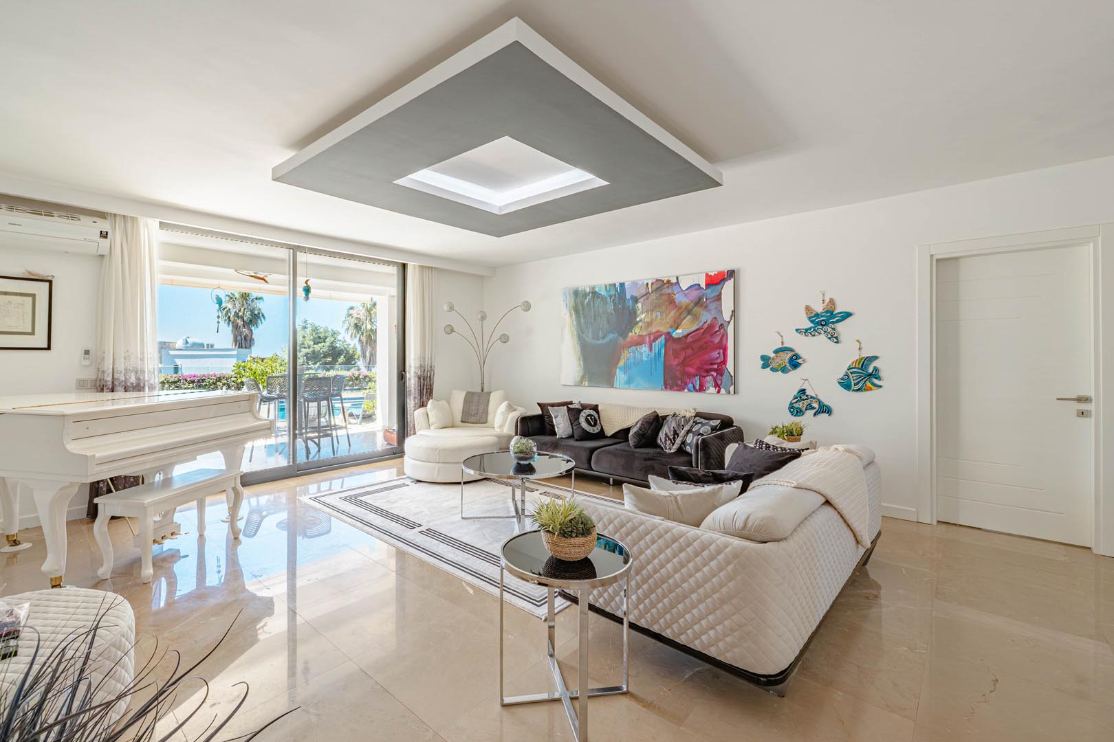 Bodrum Yokuşbaşı’nda Satılık Deniz Manzaralı 1000 m² Arsalı Lüks Müstakil Villa