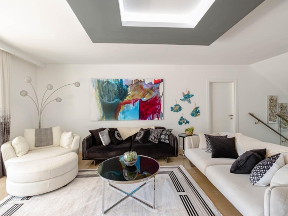 Bodrum Yokuşbaşı’nda Satılık Deniz Manzaralı 1000 m² Arsalı Lüks Müstakil Villa