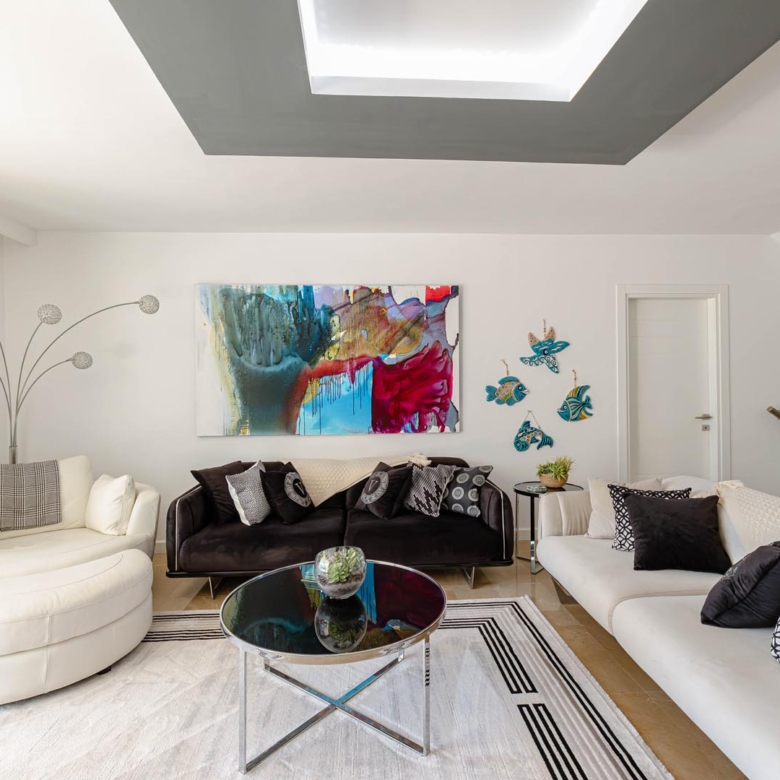 Bodrum Yokuşbaşı’nda Satılık Deniz Manzaralı 1000 m² Arsalı Lüks Müstakil Villa