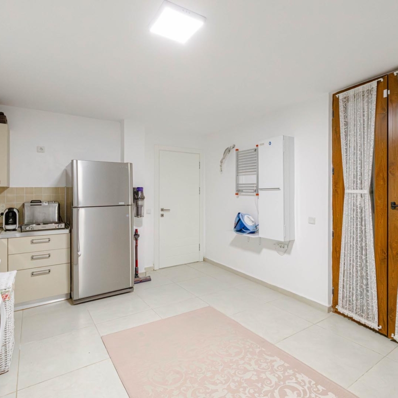 Bodrum Yokuşbaşı’nda Satılık Deniz Manzaralı 1000 m² Arsalı Lüks Müstakil Villa