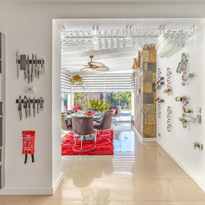Bodrum Yokuşbaşı’nda Satılık Deniz Manzaralı 1000 m² Arsalı Lüks Müstakil Villa