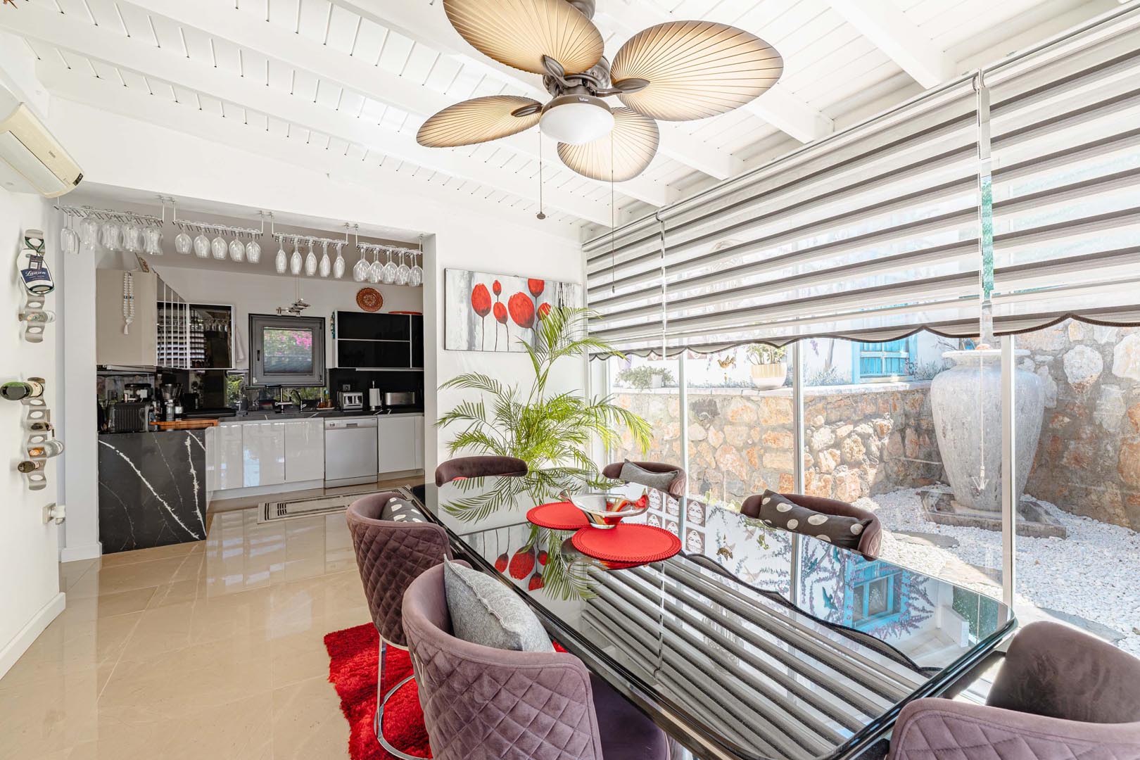 Bodrum Yokuşbaşı’nda Satılık Deniz Manzaralı 1000 m² Arsalı Lüks Müstakil Villa