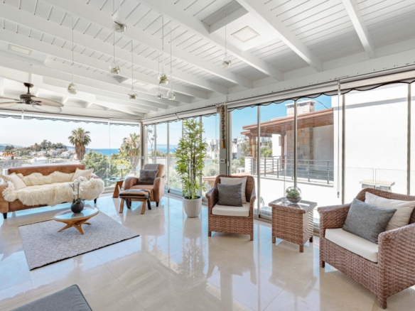 Bodrum Yokuşbaşı’nda Satılık Deniz Manzaralı 1000 m² Arsalı Lüks Müstakil Villa