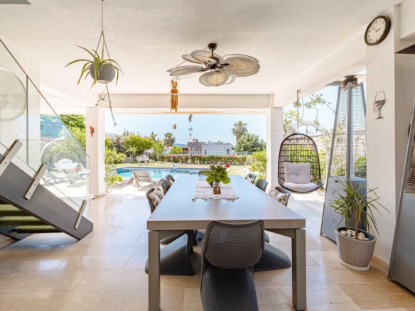Bodrum Yokuşbaşı’nda Satılık Deniz Manzaralı 1000 m² Arsalı Lüks Müstakil Villa