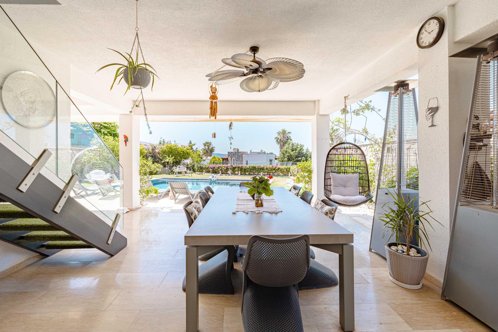 Bodrum Yokuşbaşı’nda Satılık Deniz Manzaralı 1000 m² Arsalı Lüks Müstakil Villa