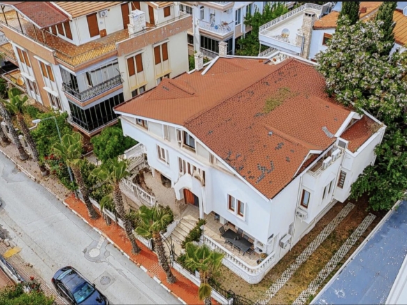 ÇAĞLAYAN’DA 800 M2 İÇ KULLANIM M2 OLAN KOMPLE SATILIK BİNA