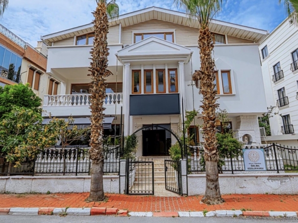 ÇAĞLAYAN’DA 800 M2 İÇ KULLANIM M2 OLAN KOMPLE SATILIK BİNA